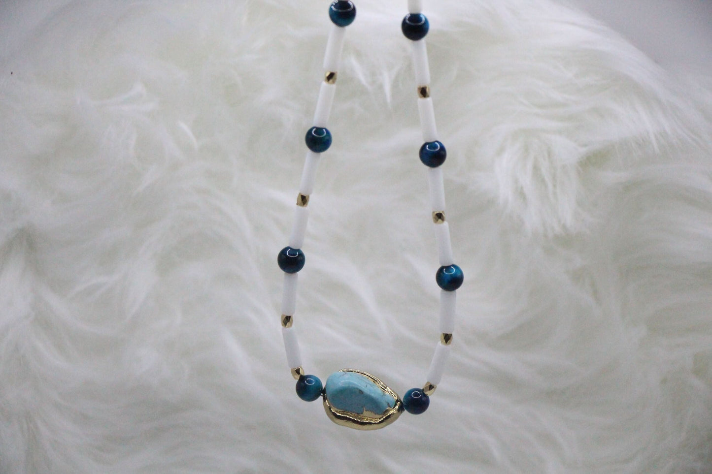Heart of the Ocean Necklace - the perfect fusion of sapphires and white crystals