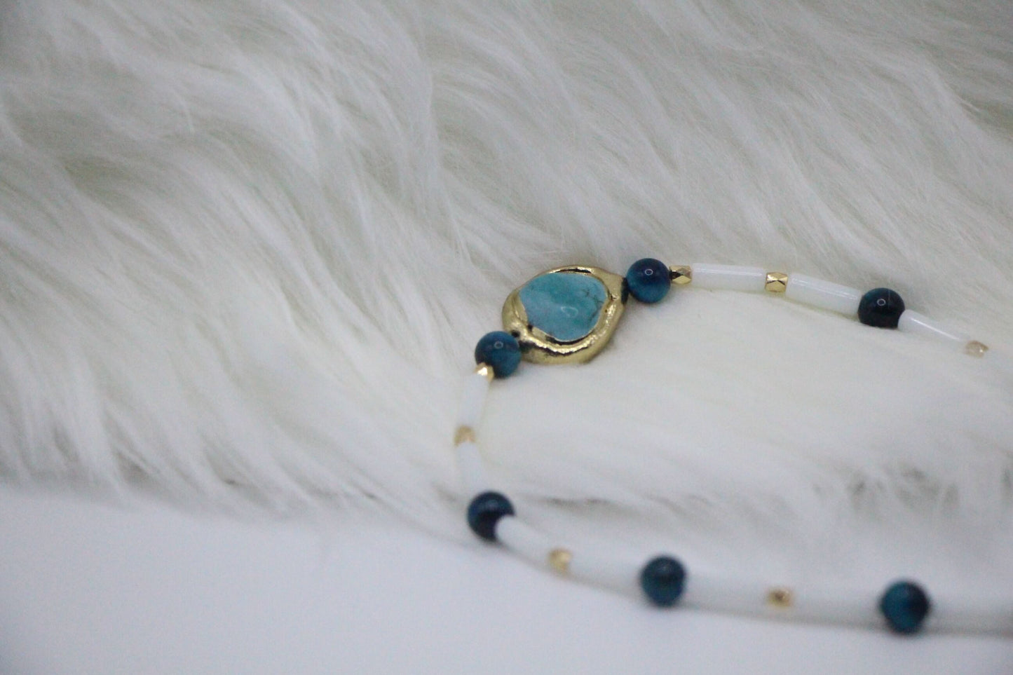 Heart of the Ocean Necklace - the perfect fusion of sapphires and white crystals