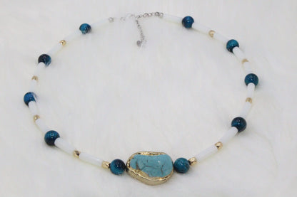 Heart of the Ocean Necklace - the perfect fusion of sapphires and white crystals